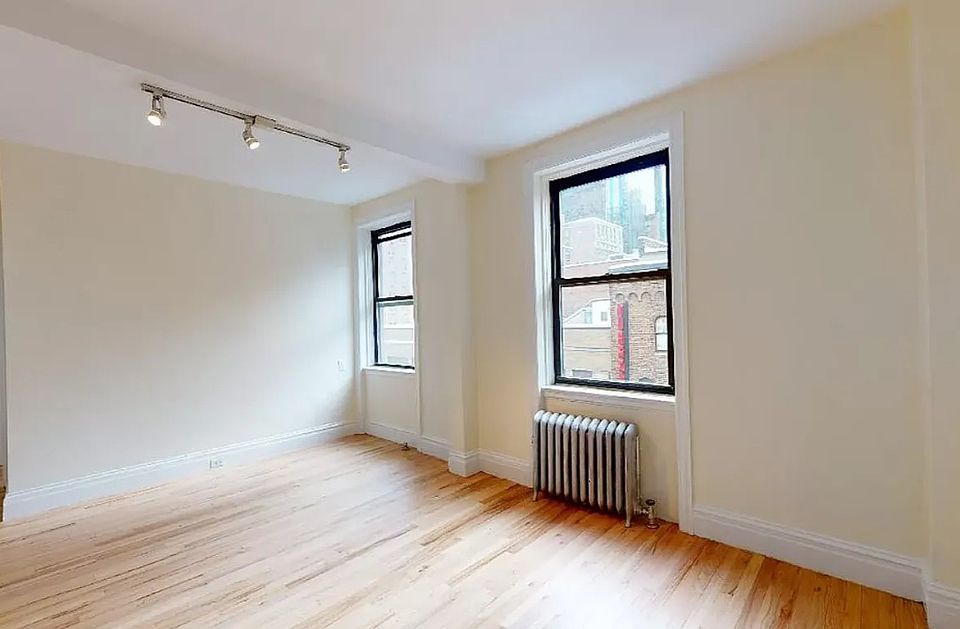 1st image of 305 W 45th St APT 6A