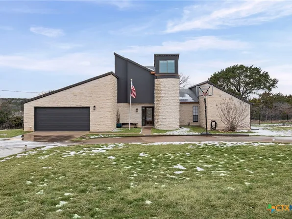 7114 N Lakeview Dr, Salado, TX 76571