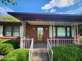 2117 Lower Hunters Trce, Louisville, KY 40216