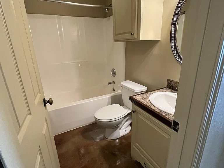 2120 Old Sterlington Rd — Photo 6