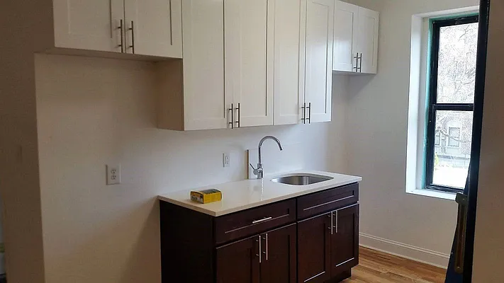 Rented by Lang Realty LLC | media 10