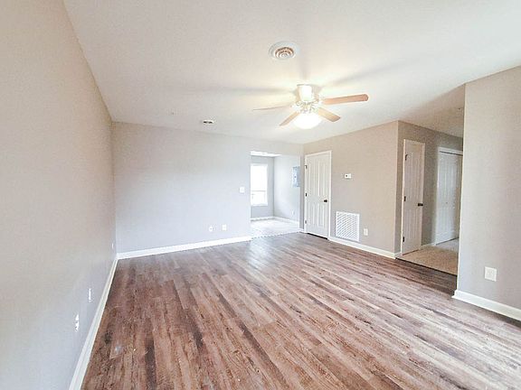 4th image of 306 Rowand Ct Unit D