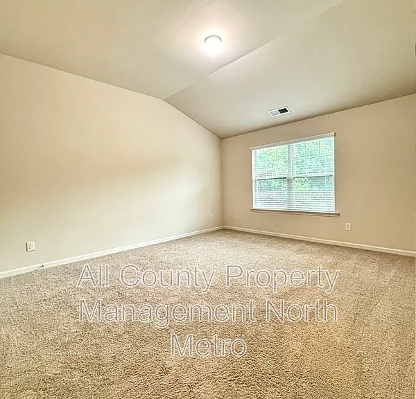 421 Parkstone Dr — Photo 12