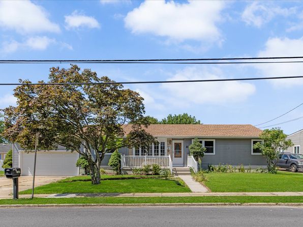 2127 Oak Ave