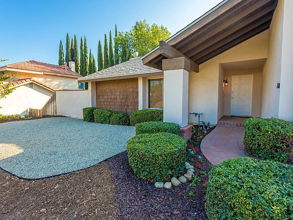3rd image of 3183 Gold Hill Cir