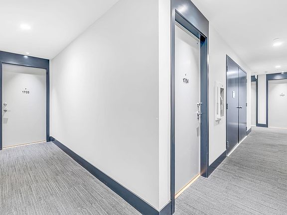 4th image of 10626 City Pkwy #1703