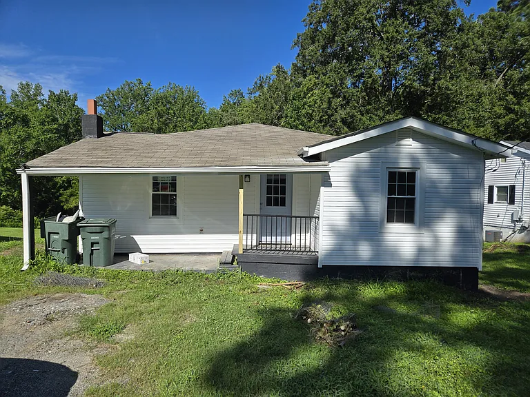 503 Sherman St — Photo 2