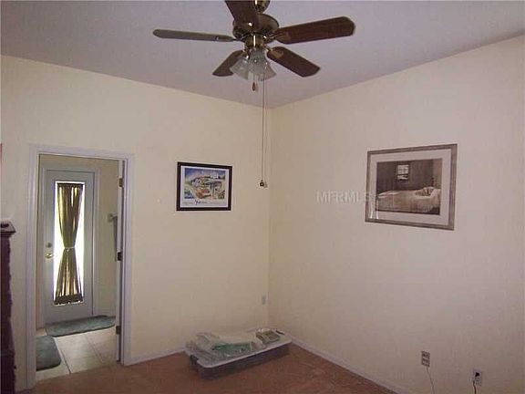 Guest Bedroom w/ Pool Bath