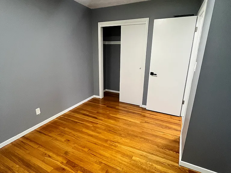 1008 SW Sunset St — Photo 8