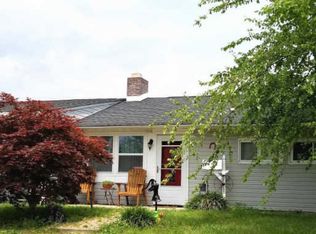 72 Friendly Ln, Levittown, PA