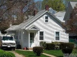 25 Titus Rd, Glen Cove, NY 11542