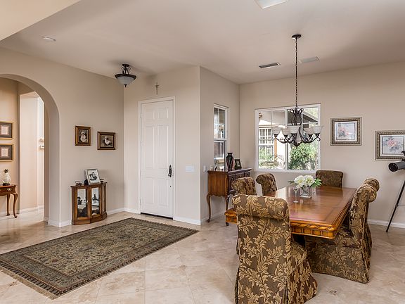 3rd image of 1415 Schoolhouse Way