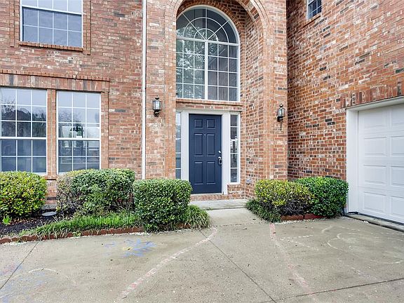 2nd image of 3310 Enclave Ct