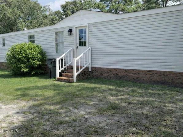 388 Kestrel Dr SW, Shallotte, NC 28470