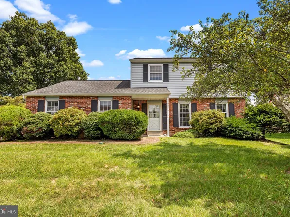 177 Simons Dr, Morrisville, PA 19067