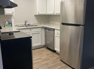 420 N Main St #6, Munroe Falls, OH 44262