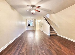 2508 SW 35th Pl #L70, Gainesville, FL 32608