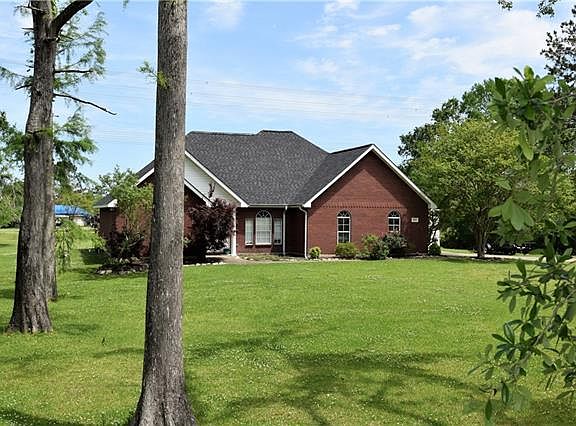 4th image of 512 Gateway Dr
