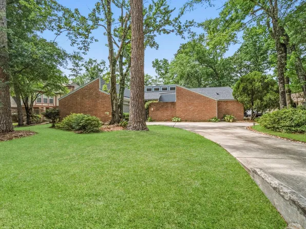 17 Greenridge Forest Dr, Spring, TX 77381