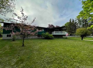 1155 S Vandenboom Rd, Marquette, MI 49855
