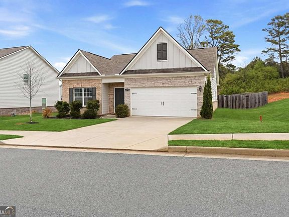 5th image of 176 Innis Brook Cir