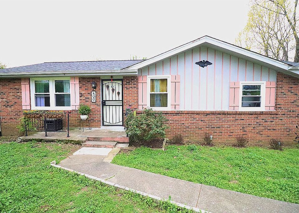 1st image of 427 Wilclay Dr