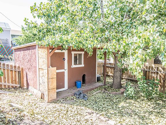 4th image of 513 W Pinecone Dr