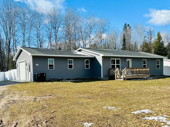 421 Pearl St, Hillman, MI 49746