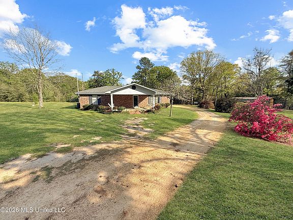 4th image of 220 Mays Creek Rd