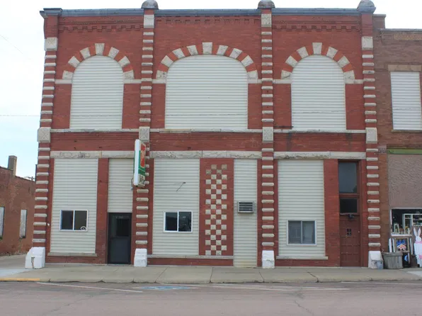 107 E Main St, Hartington, NE 68739