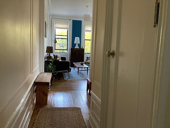 2nd image of 10 Prospect Park SW APT 31