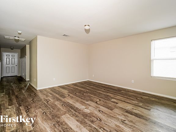 3rd image of 456 Mallow Dr