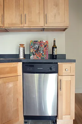 Rented by Nooklyn NYC LLC | media 12