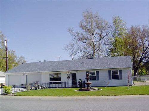 2nd image of 2112 Lee Blvd