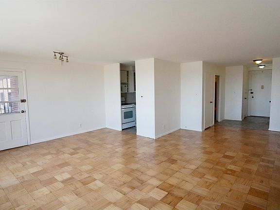 2nd image of 225 Saint Pauls Ave APT 11R
