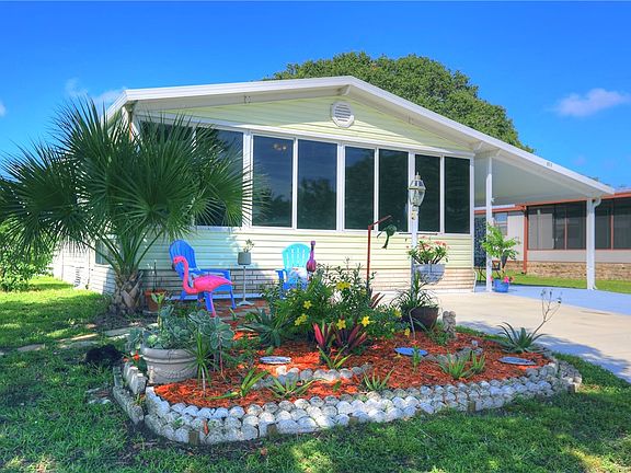 2nd image of 711 Amaryllis Dr