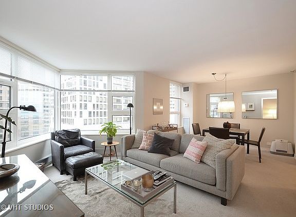 3rd image of 401 E Ontario St APT 1505