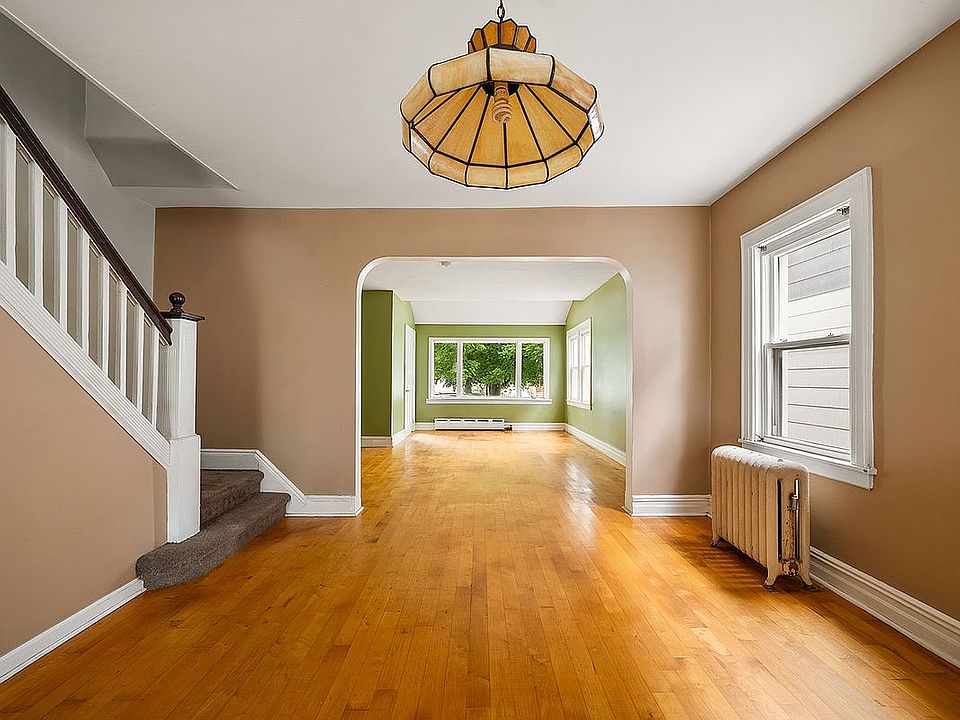1st image of 6107 Avenue