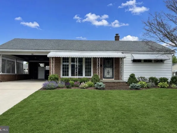 2112 N Lee Ln, Aston, PA 19014