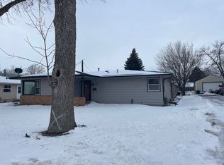 1519 Burleigh St, Yankton, SD 57078