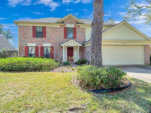 2nd image of 15919 Pinyon Creek Dr