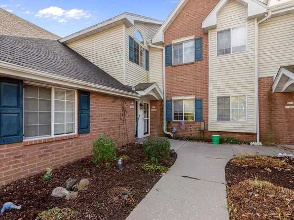 S77W19351 Lakewood DRIVE, Muskego, WI 53150