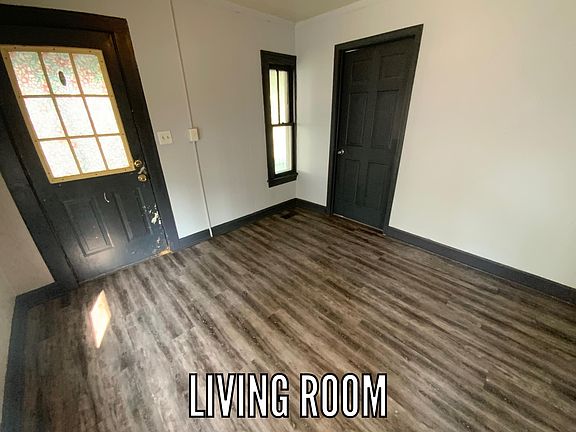 3rd image of 27 Bremer Ave
