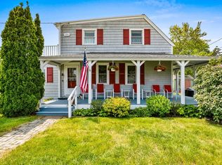 96 Beach St, Marshfield, MA 02050