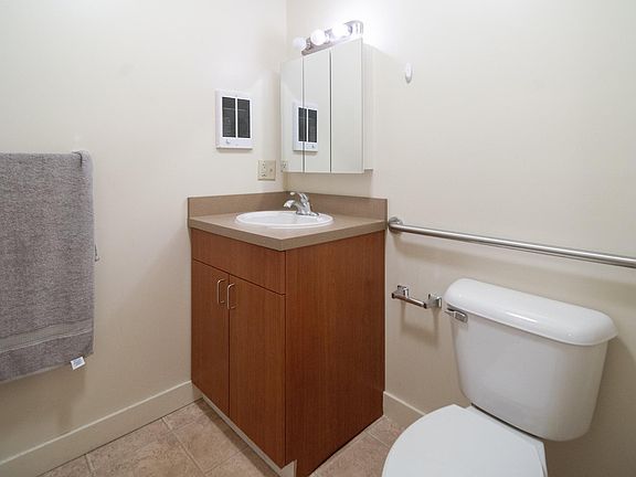 3rd image of 116 Catherine St #3