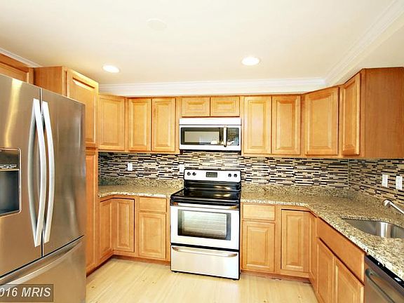 4th image of 6232 Twain Ct