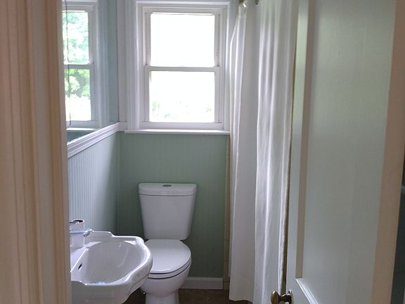 5th image of 14 Walnut Hill Rd