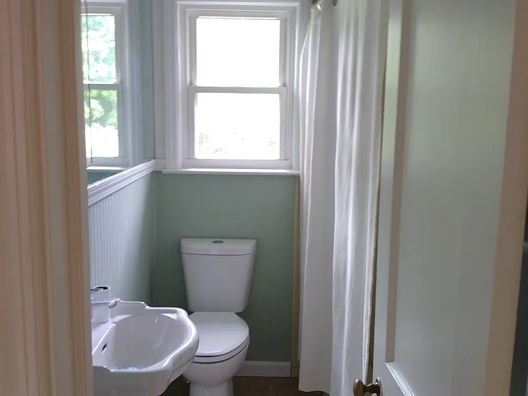 14 Walnut Hill Rd — Photo 5