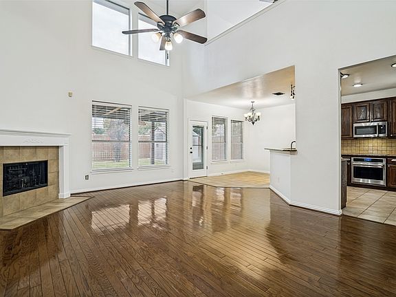 5th image of 7207 Canary Ln