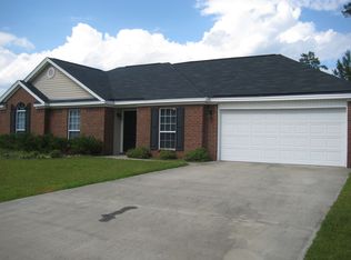 73 Carlisle Ln, Savannah, GA 31419